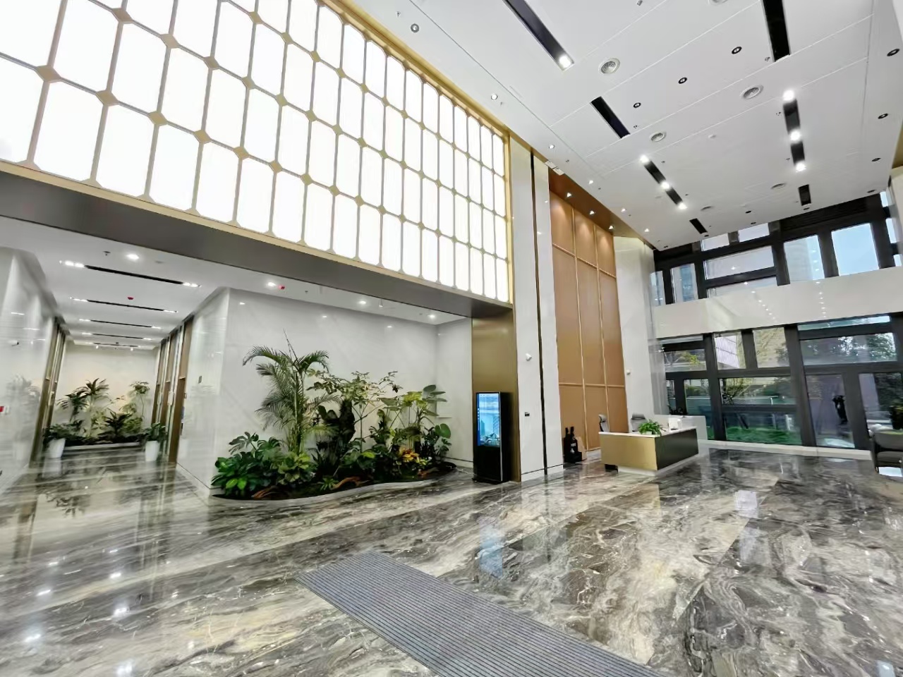 公司所在园区大堂